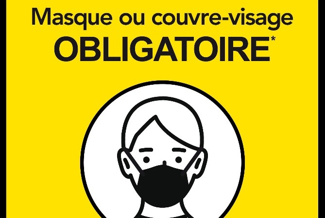 French-language sign saying "Mask of face-covering required" with a drawing of a man wearing a mask over his nose and mouth. Public Health Thunder Bay.