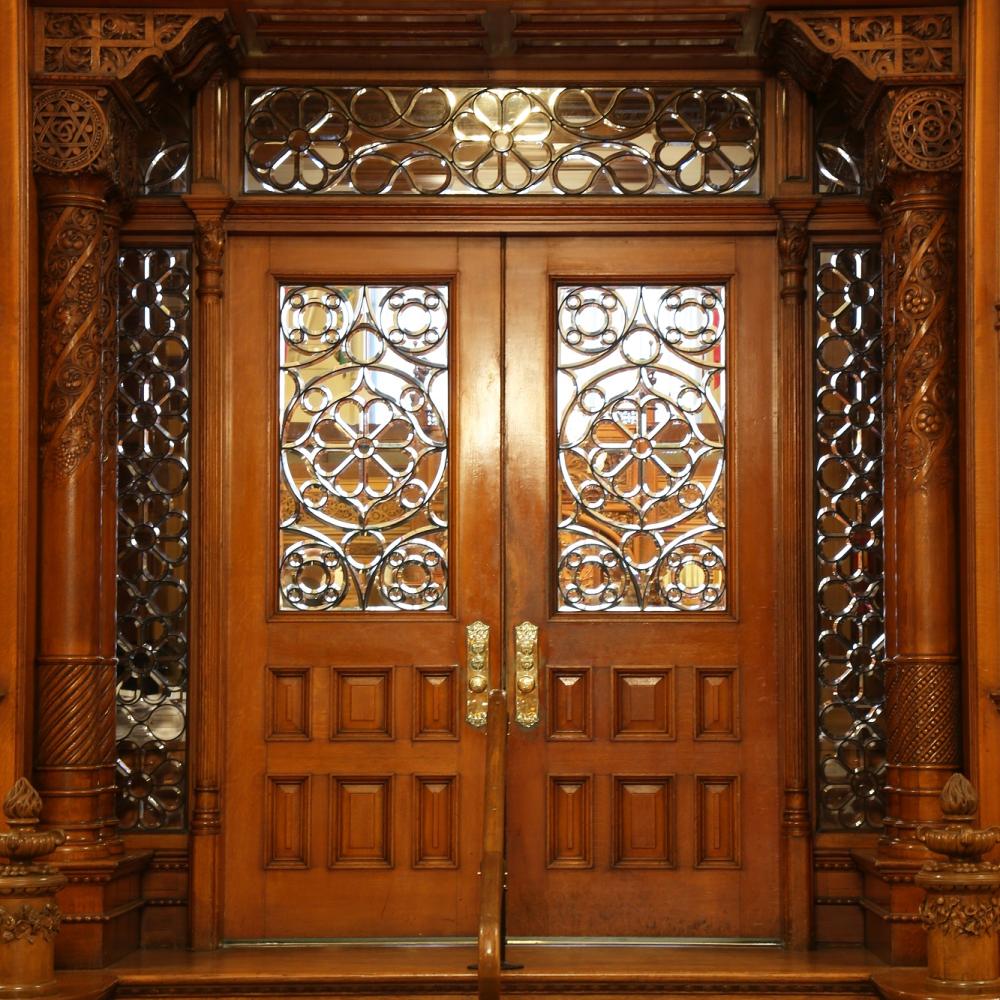 A picture of the doors leading into Ontario's Legislative Chamber.