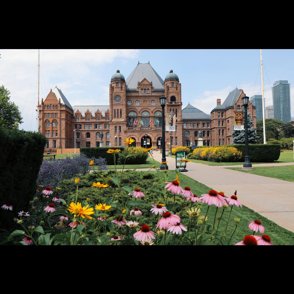 Picture showing a view of Ontario's Legislative Building during the summer.